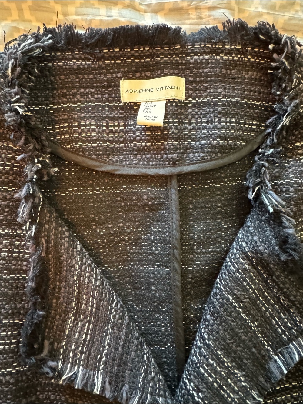 Adrienne Vittadini Women's Open Front
Tweed Fringe Blazer Size S - Black & White - Picture 4 of 9